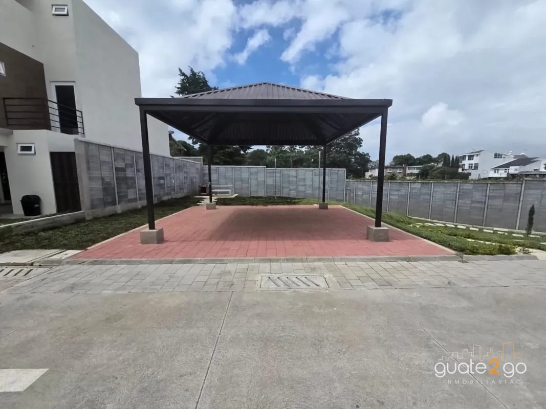 Casa para estrenar en Los Eucaliptos de Pinabetes — Casa en Venta en km 16-20, Carretera a El Salvador, Guatemala, Ciudad — foto 2 de 14