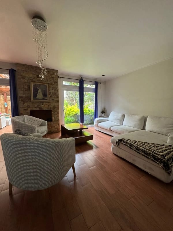 Casa en Venta Zona 8 de Mixco San Cristóbal — Casa en Venta en Zona 8 Mixco, Guatemala, Ciudad — foto 1 de 12