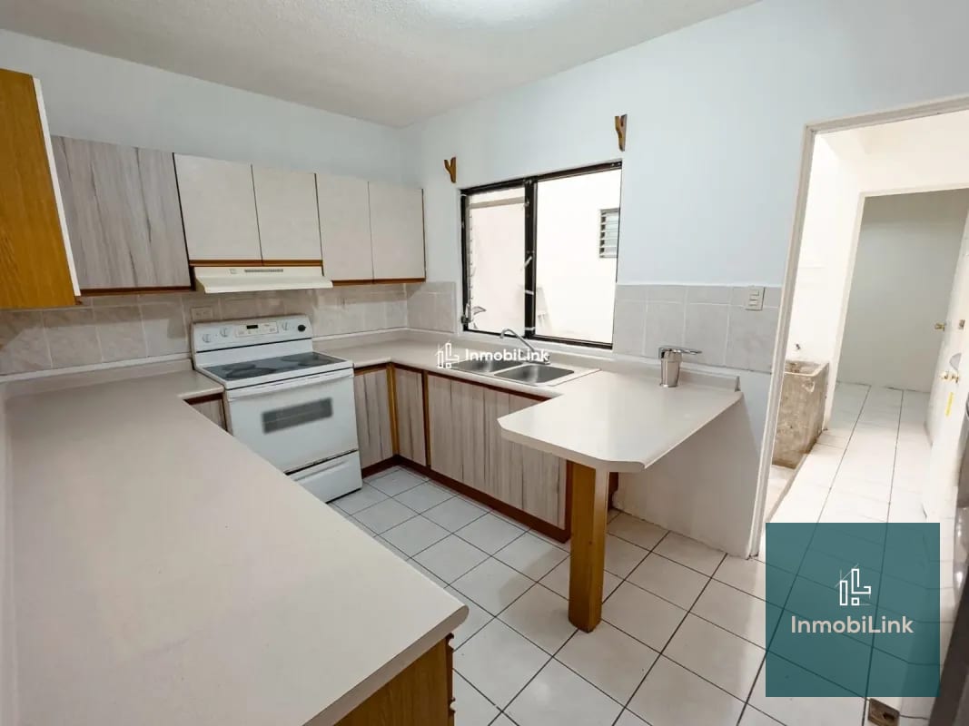 Kanajuyu — Casa en Venta en Kanajuyú, Zona 16, Guatemala, Ciudad — foto 9 de 12