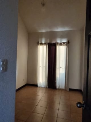 Vendo casa en Villas de Montecristo 1 San Jose Pinula — Casa en Venta en San José Pinula, Guatemala, Ciudad — miniatura 8 de 15