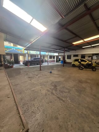 Propiedad en VENTA VILLA NUEVA, IDEAL PARA COLEGIOS, HOTEL,BODEGAS PARA COMERCIANTES DEL MERCADO. etc. — Casa en Venta en Villa Nueva, Guatemala, Ciudad — miniatura 3 de 7