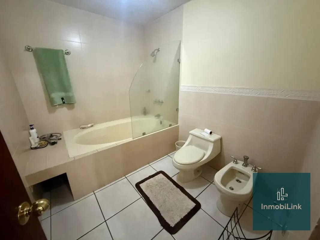 Casa Cañadas de Elgin alquiler 4 habitaciones. — Casa en Alquiler en Zona 13, Guatemala, Ciudad — foto 4 de 17