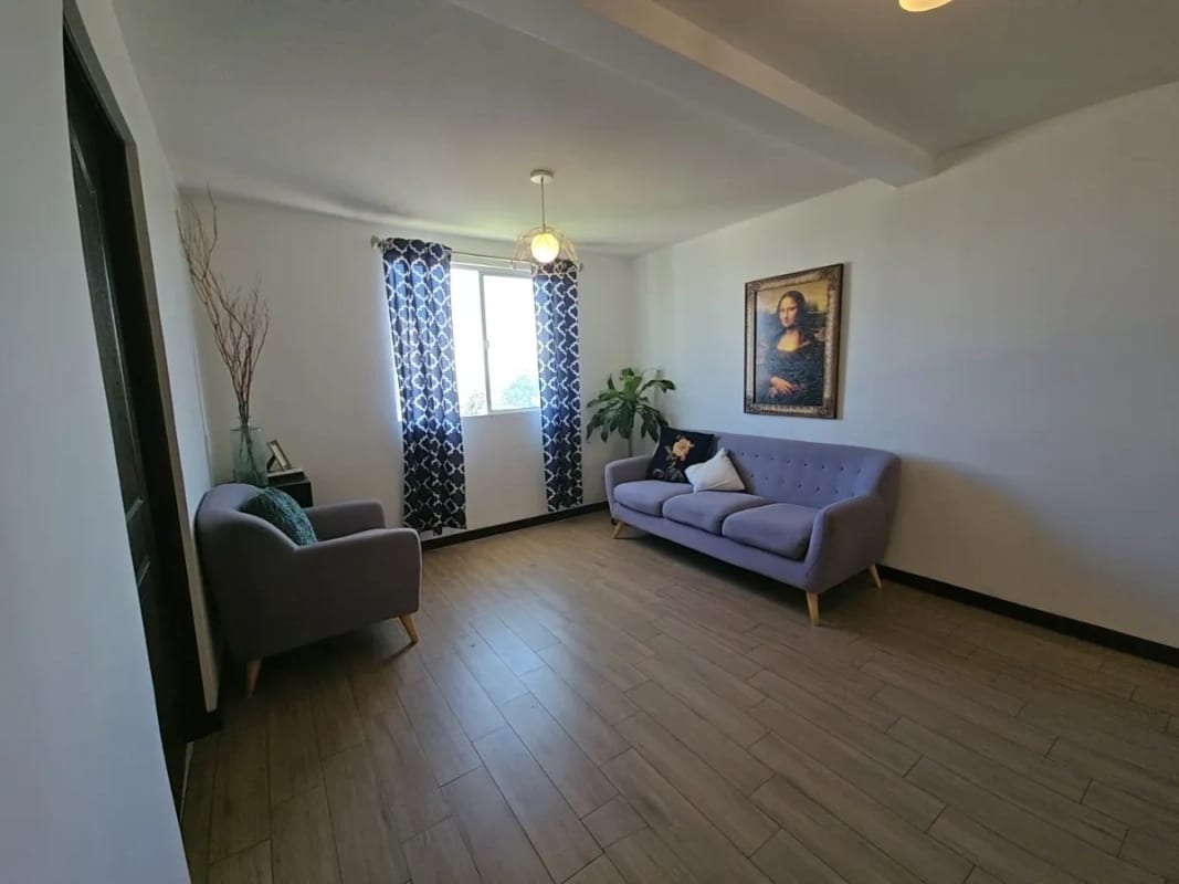 Venta de Casa con Jardín Amplio, Villas del Pinar San Cristóbal , Q1,775,000 — Casa en Venta en Pinares de San Cristobal, Zona 8 Mixco, Guatemala, Ciudad — foto 14 de 14