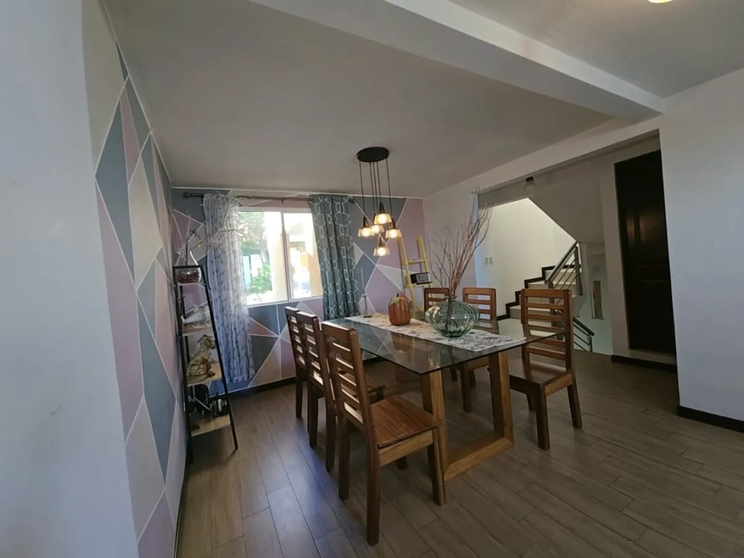 Venta de Casa con Jardín Amplio, Villas del Pinar San Cristóbal , Q1,775,000 — Casa en Venta en Pinares de San Cristobal, Zona 8 Mixco, Guatemala, Ciudad — foto 13 de 14