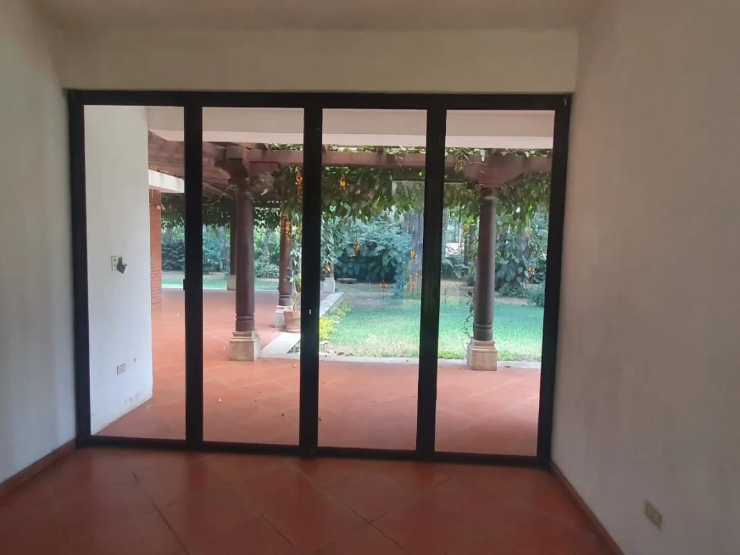 ALQUILER DE PRECIOSA CASA EN KM. 25 CARRETERA SALVADOR — Casa en Venta en Carretera a El Salvador, Guatemala, Ciudad — foto 13 de 17