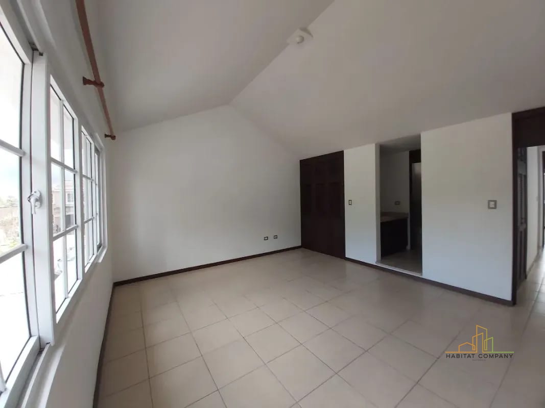 Casa en Renta Km 16 CES, Calle de Olmeca-Condominio Santa Mónica, Fraijanes — Casa en Alquiler en Fraijanes, Carretera a El Salvador, Guatemala, Ciudad — foto 2 de 11