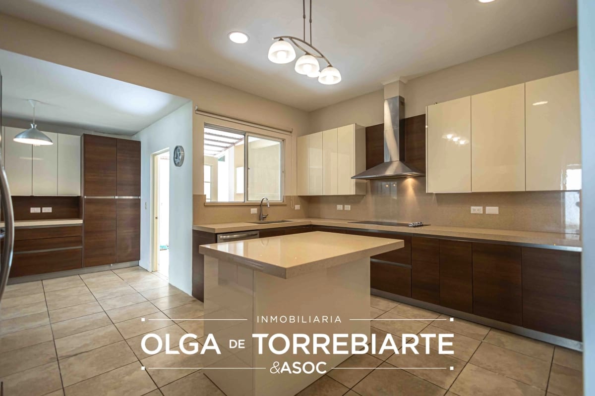 Casa en Condominio Portal del Bosque I — Casa en Venta en Portal del Bosque, Carretera a El Salvador, Guatemala, Ciudad — foto 8 de 17