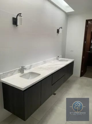 Linda casa en Buranas, carretera a El Salvador — Casa en Alquiler en Buranas Concepción, Carretera a El Salvador, Guatemala, Ciudad — miniatura 5 de 17