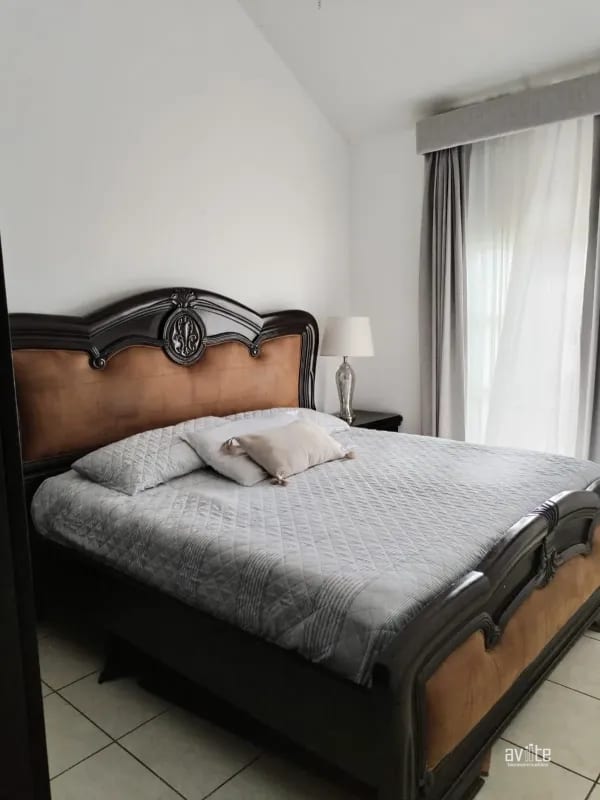 Casa tipo Navarra en venta, dentro de Alameda Norte Q2,900,000 más impuestos — Casa en Venta en Condado Naranjo, Zona 4 Mixco, Guatemala, Ciudad — foto 4 de 9