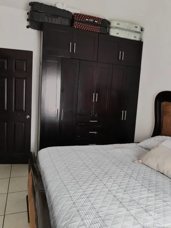 Casa tipo Navarra en venta, dentro de Alameda Norte    Q2,900,000 más impuestos — Casa en Venta en Condado Naranjo, Zona 4 Mixco, Guatemala, Ciudad — foto 3 de 9