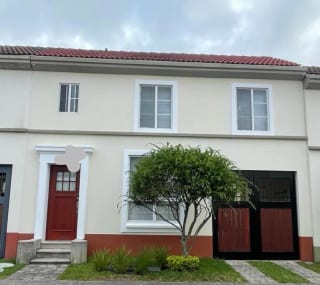VENDO CASA SOLANA EN CONDADO NARANJO — Casa en Venta en Condado Naranjo, Zona 4 Mixco, Guatemala, Ciudad — miniatura 1 de 16