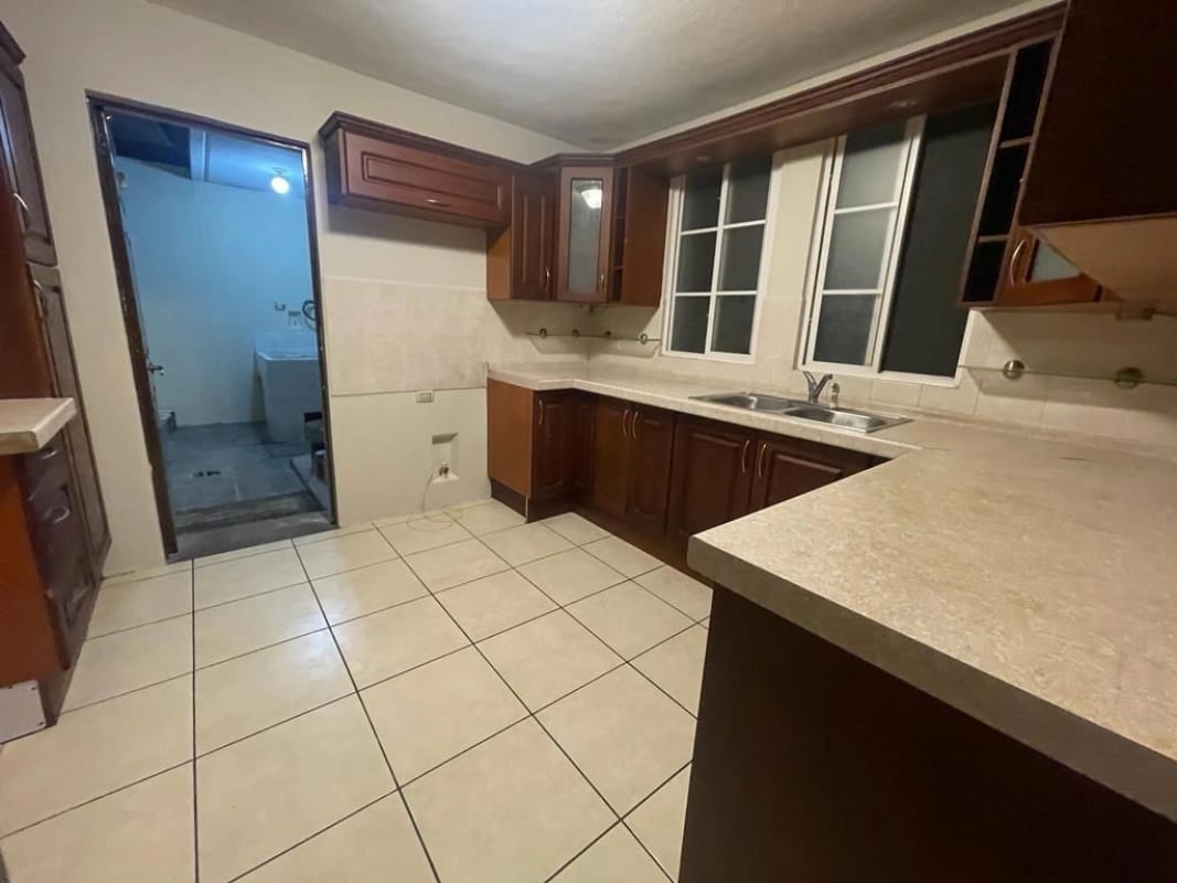 VENDO CASA SOLANA EN CONDADO NARANJO — Casa en Venta en Condado Naranjo, Zona 4 Mixco, Guatemala, Ciudad — foto 15 de 16