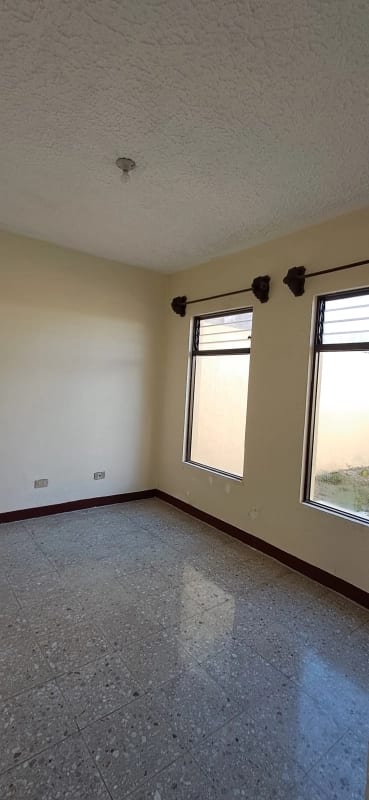 Casa en VENTA en Los Manantiales — Casa en Venta en Carretera a El Salvador, Guatemala, Ciudad — foto 12 de 14