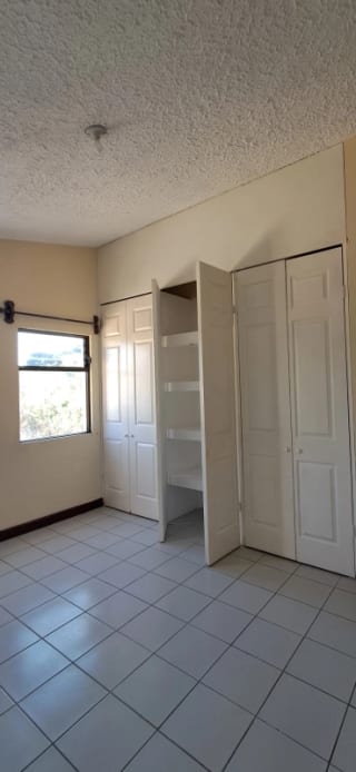 Casa en VENTA en Los Manantiales — Casa en Venta en Carretera a El Salvador, Guatemala, Ciudad — miniatura 10 de 14