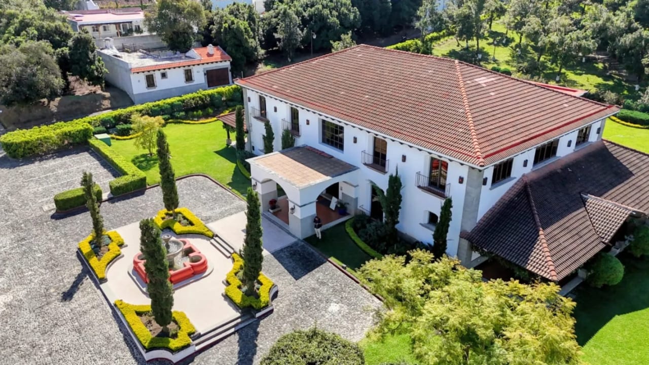 CASA EN RENTA EN HACIENDA DEL COMENDADOR — Casa en Venta en San Miguel Dueñas, Sacatepéquez — foto 1 de 5
