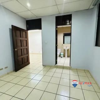 ZONA 9, CASA IDEAL PARA COMERCIO — Casa en Venta en Zona 9, Guatemala, Ciudad — miniatura 12 de 13