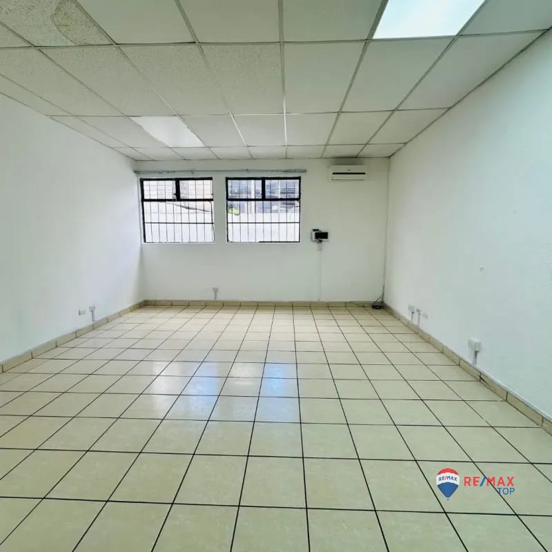 ZONA 9, CASA IDEAL PARA COMERCIO — Casa en Venta en Zona 9, Guatemala, Ciudad — foto 9 de 13