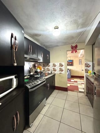 Casa en venta en zona 4 Mixco Monte Real con locales comerciales — Casa en Venta en Zona 4 Mixco, Guatemala, Ciudad — miniatura 15 de 16