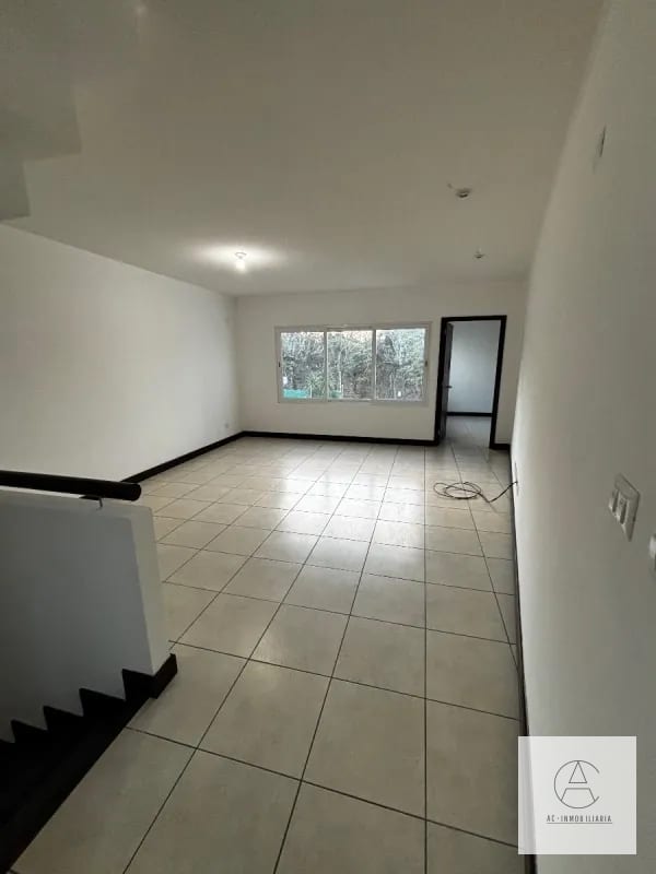 Casa en venta 4 dormitorios, Campos de San Isidro — Casa en Venta en Campos de San Isidro II, Zona 16, Guatemala, Ciudad — foto 5 de 17