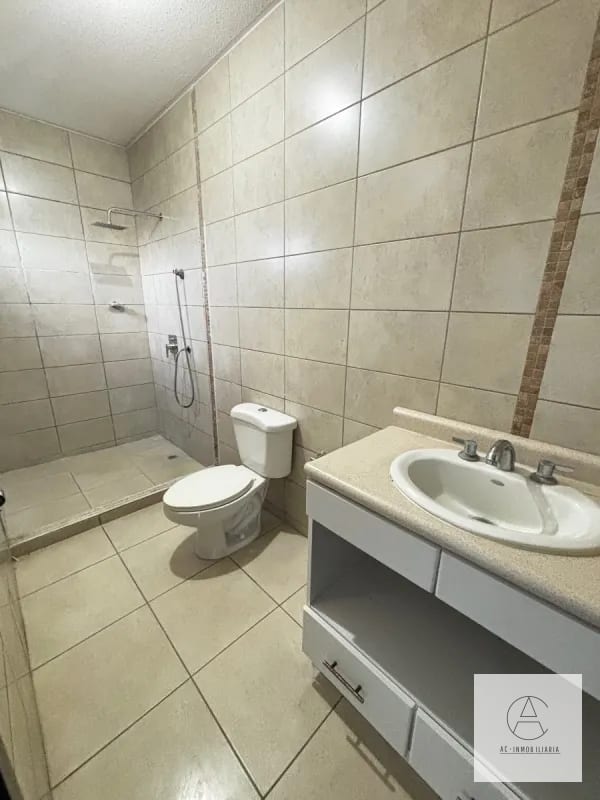 Casa en venta 4 dormitorios, Campos de San Isidro — Casa en Venta en Campos de San Isidro II, Zona 16, Guatemala, Ciudad — foto 4 de 17