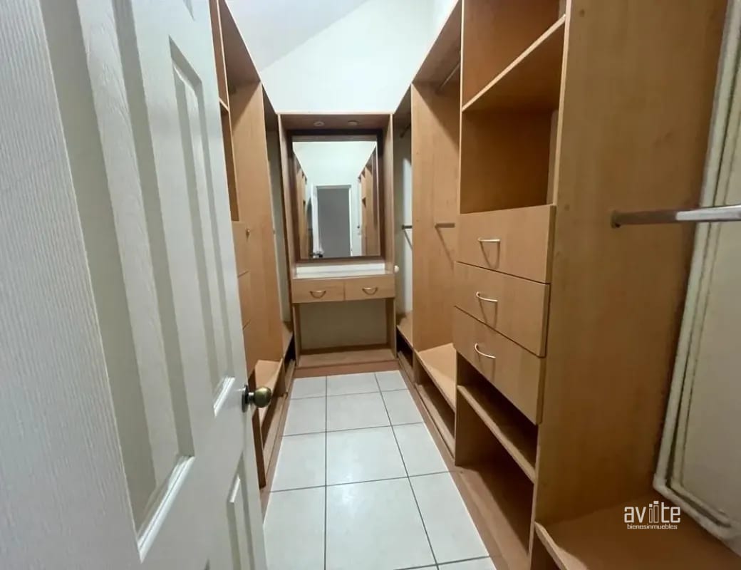 CONDADO NARANJO.   Casa tipo Solana en venta, dentro de Alameda Norte $425,000 — Casa en Venta en Condado Naranjo, Zona 4 Mixco, Guatemala, Ciudad — foto 8 de 15