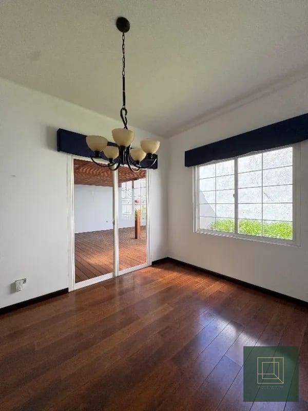 Amplia casa en renta en Condominio Entreverdes — Casa en Alquiler en Entreverdes, Carretera a El Salvador, Guatemala, Ciudad — foto 7 de 10