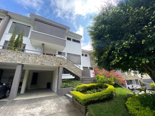 CASA EN VENTA RESIDENCIAL VIZCAYA — Casa en Venta en km 16-20, Carretera a El Salvador, Guatemala, Ciudad — miniatura 3 de 4