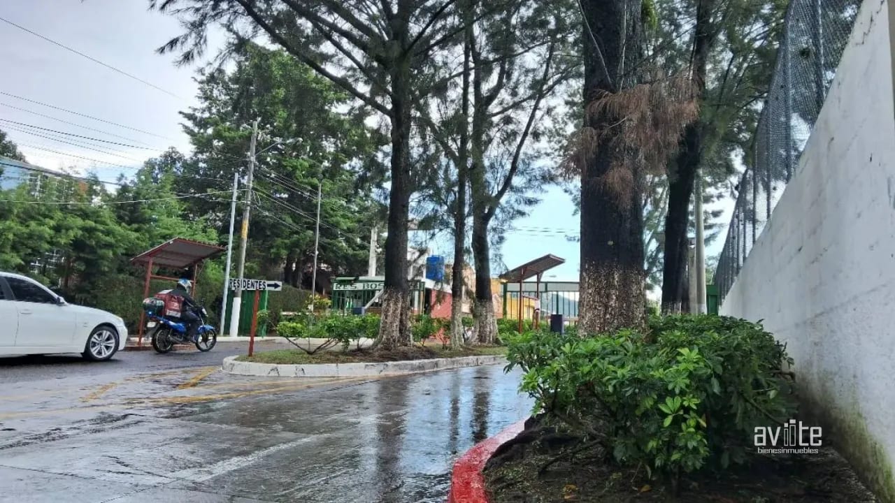 Bosques de Linda Villa, zona 7, casa en venta   Q2,950,000 más impuestos negociables — Casa en Venta en Zona 7, Guatemala, Ciudad — foto 1 de 11