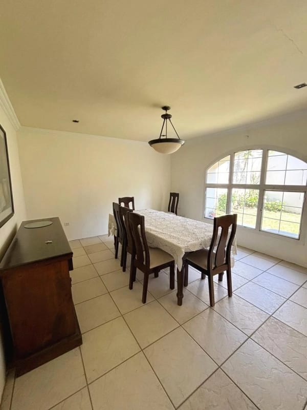 CASA EN VENTA CONDOMINIO LAS ORQUÍDEAS SECTOR A-1 SAN CRISTÓBAL ZONA 8 MIXCO — Casa en Venta en Zona 8 Mixco, Guatemala, Ciudad — foto 12 de 13