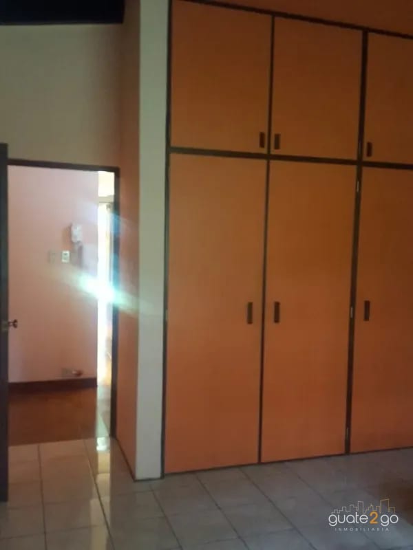 Casa en San Lucas, fuera de garita a pocos metros de Asgard Resort — Casa en Venta en San Lucas Sacatepéquez, Sacatepéquez — foto 2 de 10