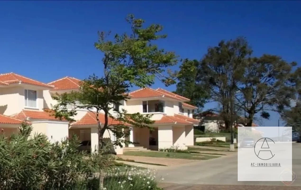 Casa en venta en Portal del Bosque, CES — Casa en Venta en Portal del Bosque, Carretera a El Salvador, Guatemala, Ciudad — foto 1 de 14