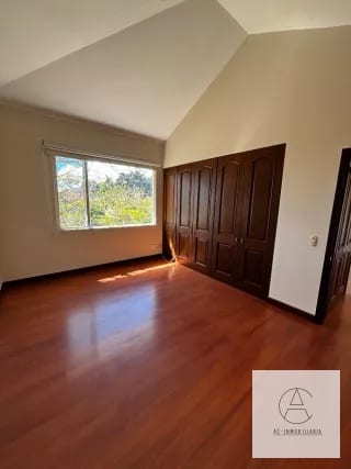 Casa en venta en Portal del Bosque, CES — Casa en Venta en Portal del Bosque, Carretera a El Salvador, Guatemala, Ciudad — miniatura 3 de 14