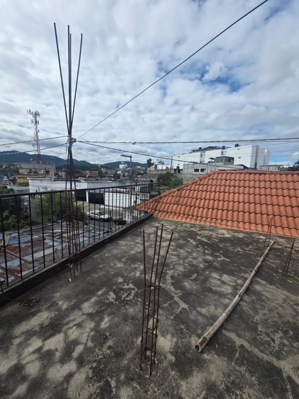 CASA EN VENTA PARA INVERSIÓN COLONIA EL TESORO — Casa en Venta en Zona 2 Mixco, Guatemala, Ciudad — foto 4 de 9