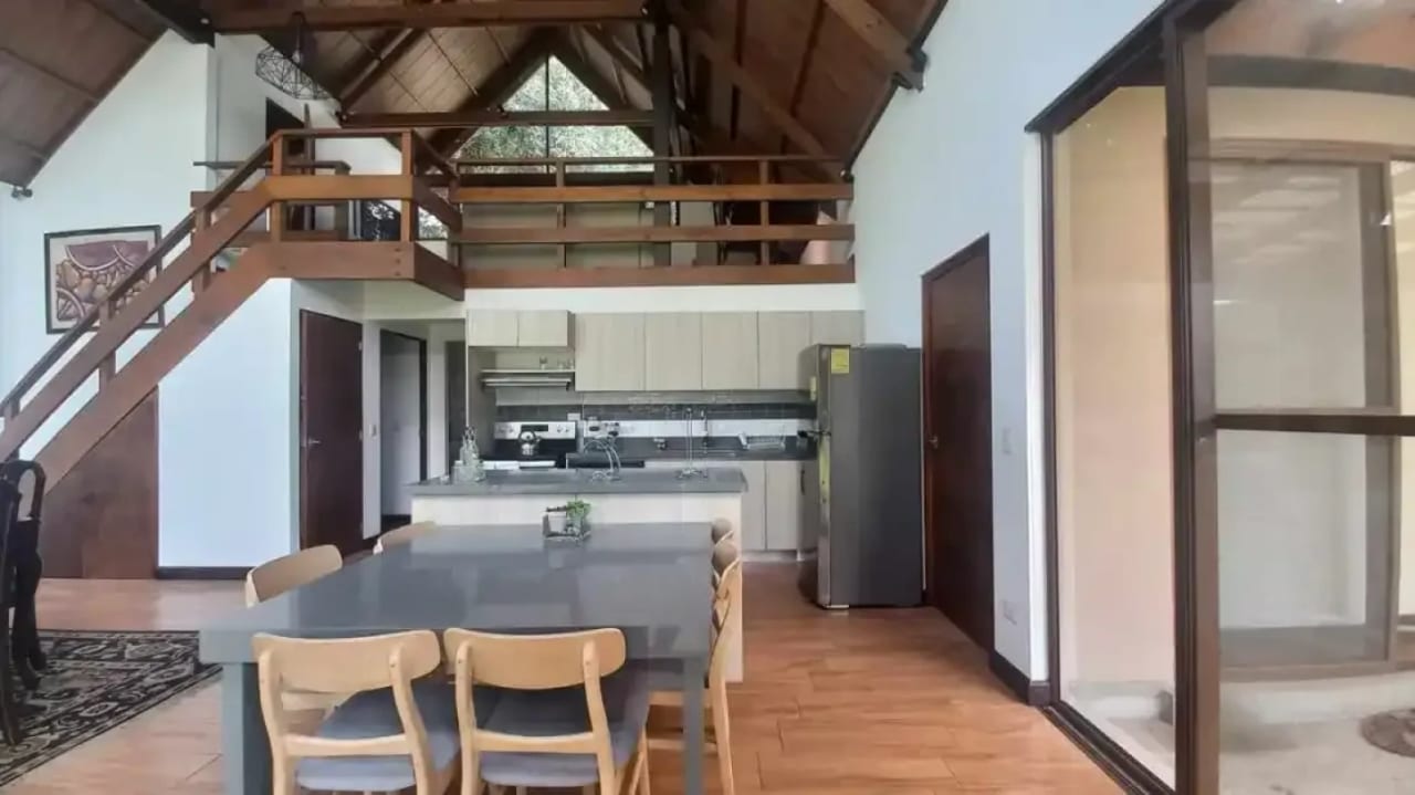 Casa amueblada en Antigua Guatemala — Casa en Venta en Antigua, Sacatepéquez — foto 1 de 6