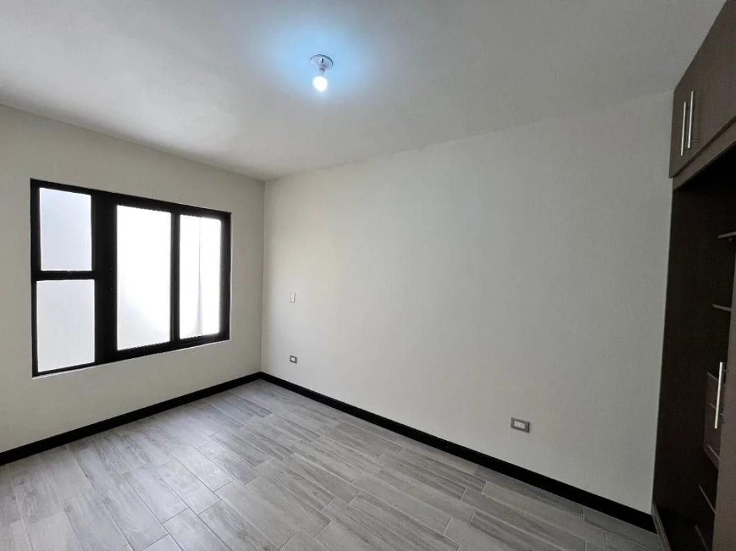 Casa nueva en venta de 3 habitaciones, Hacienda Real zona 16 — Casa en Venta en Hacienda Real, Zona 16, Guatemala, Ciudad — foto 5 de 17