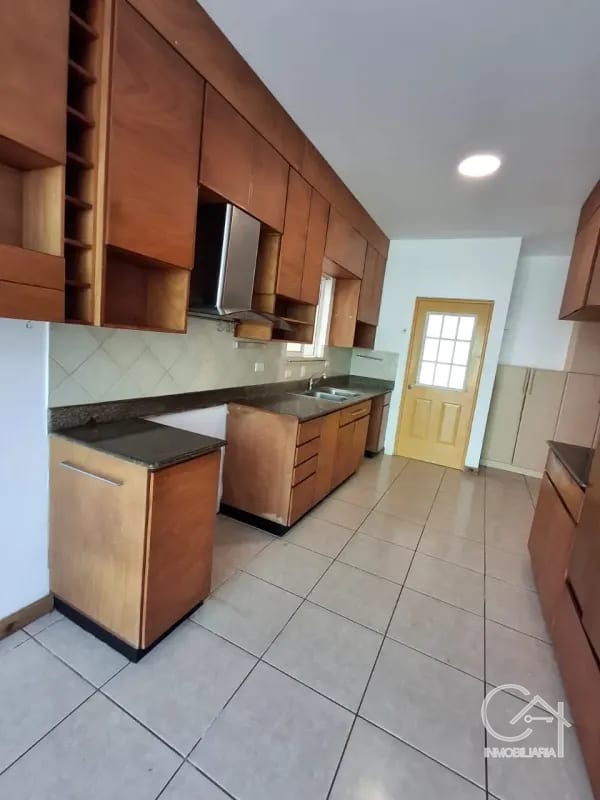 CASA en Venta - Portal del Bosque CAES — Casa en Venta en Portal del Bosque, Carretera a El Salvador, Guatemala, Ciudad — foto 14 de 17