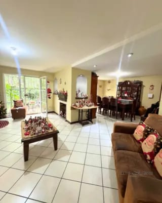 CASA EN VENTA EN ZONA 16 FRENTE AL COLEGIO SUIZO AMERICANO — Casa en Venta en Zona 16, Guatemala, Ciudad — miniatura 5 de 10