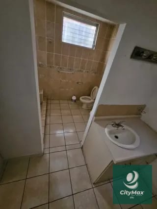 CASA EN VENTA – COLONIA EL MAESTRO, ZONA 15 — Casa en Venta en Colonia El Maestro, Zona 15, Guatemala, Ciudad — miniatura 2 de 9