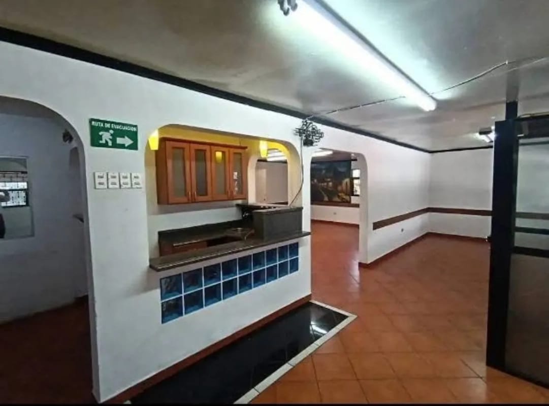 PROPIEDAD COMERCIAL FRENTE A CENTRO COMERCIAL EL PARADOR MILPAS ALTAS — Casa en Venta en Magdalena Milpas Altas, Sacatepéquez — foto 5 de 7