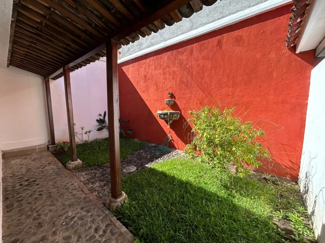 Casa en venta en San Pedro las Huertas a 10 minutos de Antigua Guatemala — Casa en Venta en San Pedro Las Huertas, Antigua, Sacatepéquez — foto 10 de 17