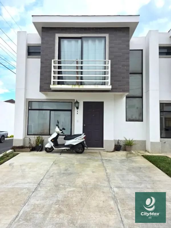 CASA EN VENTA - FORET DE ARRAZOLA — Casa en Venta en Arrazola Country Club, Carretera a El Salvador, Guatemala, Ciudad — foto 1 de 7