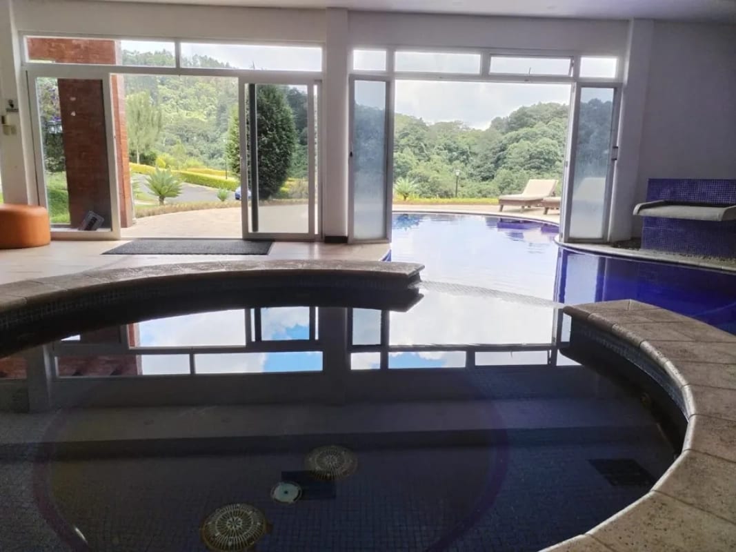 VENDO CASA BOSQUES DE ARRAZOLA. 4 HABITACIONES. ENGANCHE DE: Q.63,800. CASA FHA — Casa en Venta en San José Pinula, Guatemala, Ciudad — foto 3 de 9