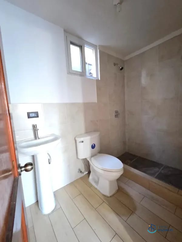 CASA EN VENTA, ZONA 8 DE MIXCO-SAN CRISTÓBAL 2, — Casa en Venta en Zona 8 Mixco, Guatemala, Ciudad — foto 5 de 16