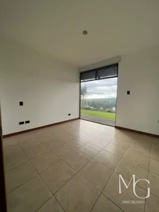 SE VENDE CASA CAES km 20.5 LA FORESTA — Casa en Venta en La Foresta, Carretera a El Salvador, Guatemala, Ciudad — miniatura 9 de 12