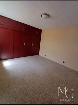 Casa en renta en zona 16 — Casa en Venta en Zona 16, Guatemala, Ciudad — miniatura 4 de 9
