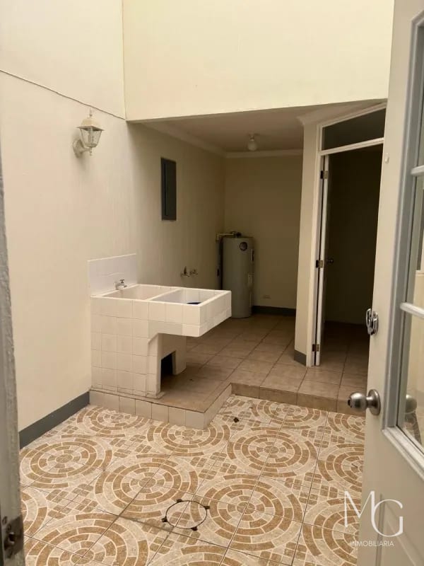 🔰CASA EN VENTA EN SAN JOSÉ PINULA DENTRO DE CONDOMINIO MONTESANO (Ideal inversionista) — Casa en Venta en Carretera a El Salvador, Guatemala, Ciudad — foto 6 de 9