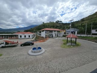 Se renta casa, Paseo San Lorenzo, Antigua GT, 5 hab, $1200 — Casa en Alquiler en Antigua, Sacatepéquez — miniatura 2 de 12