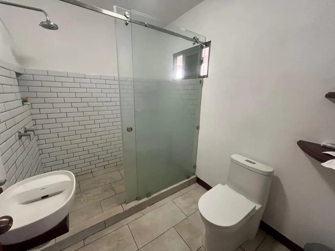 CASA EN VENTA VISTAS DE FLORENCIA SANTA LUCIA MILPAS ALTAS — Casa en Venta en Santa Lucía Milpas Altas, Sacatepéquez — foto 4 de 16