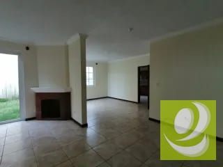 Casa en venta ENTREVERDES — Casa en Venta en Carretera a El Salvador, Guatemala, Ciudad — miniatura 1 de 12