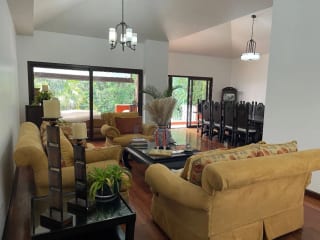 SE VENDE LINDA CASA EN UBICACIÓN PRIVILEGIADA - SAN RAFAEL 2 — Casa en Venta en San Rafael, Santa Catarina Pinula, Guatemala, Ciudad — miniatura 16 de 17